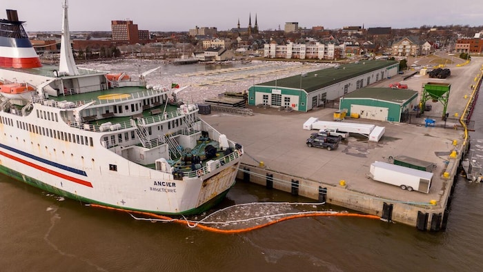 At least 167 liters of fuel spilled into the port of  Charlottetown