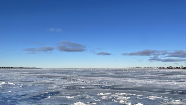 Ice on the St. Lawrence is still waiting