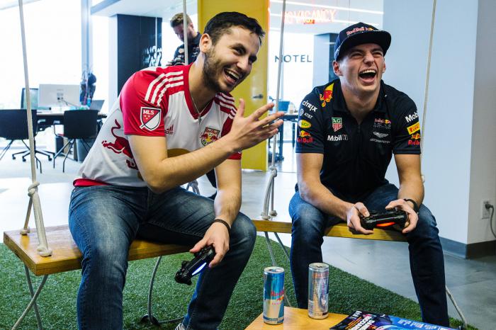 Neymar Jr, Verstappen, Hayward: 5 famous athletes who are fans of video games 