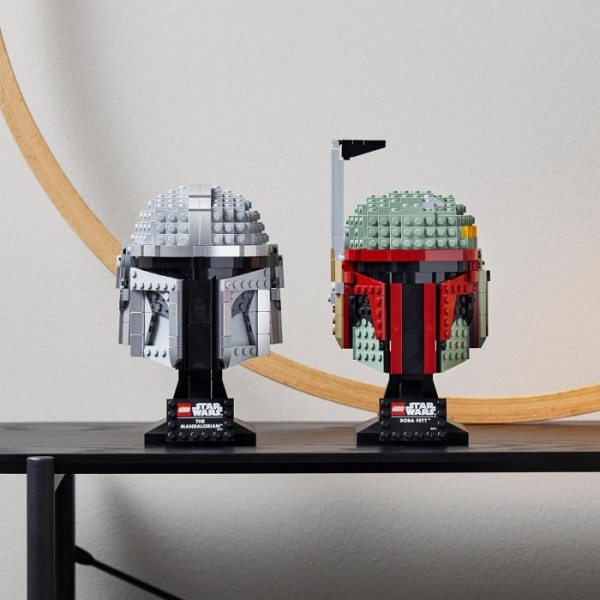 LEGO Star Wars The Mandalorian Helmet: Collect Din Djarin's Helmet