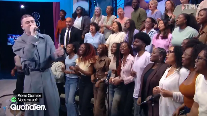 Daily: the gospel choir maintains its accusations of racism