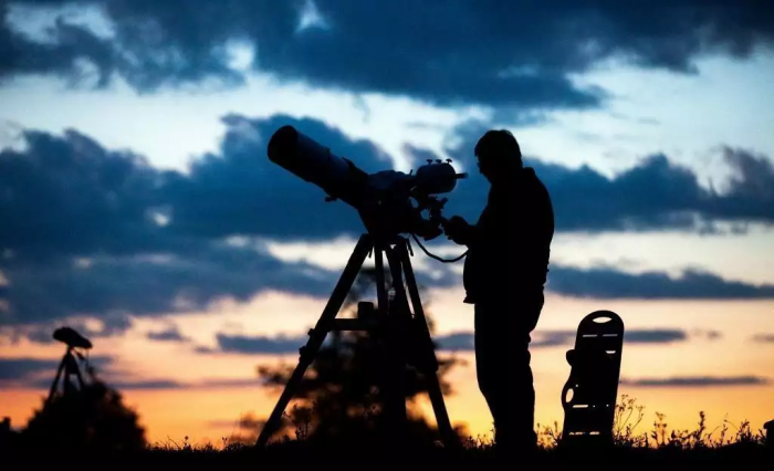 Comet Tsuchinshan-Atlas: here's how to admire the comet of the century this weekend