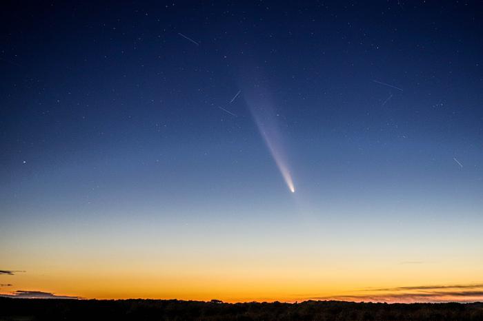 Comet Tsuchinshan-Atlas: discover the 14 most beautiful photos of the comet of the century