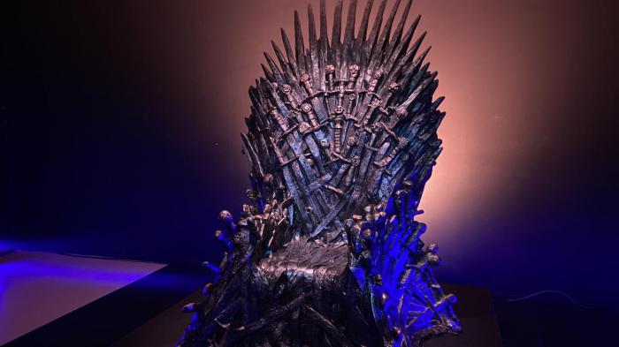 Game of Thrones: The Iron Throne and Jon Snow's sword sold for this crazy sum