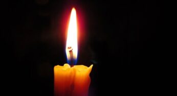 Everyone knows the lyrics of his songs. The world of music is in mourning