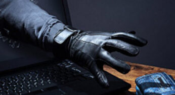 Fraudsters deceived a woman who wanted to sell a mobile phone