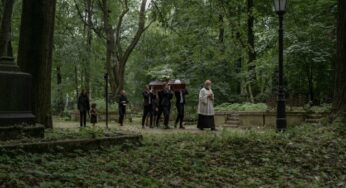 Taken from real life. “A woman showed up at my father's funeral”: She declared that she was his wife