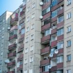 The nightmare of the residents of one of the blocks. Garbage, cockroaches, a nagging stench and fear for their lives