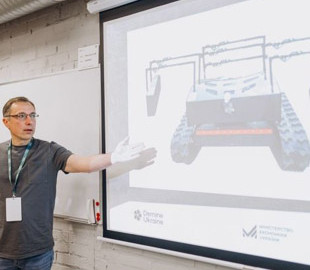 Ukrainian developers presented robotic mowers that will help sappers